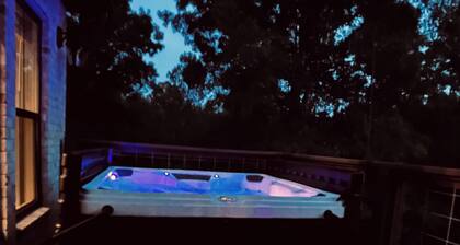 Smith Lake Luxury Home w/ Private Dock, Kayaks, Hot Tub, Fire Pit, Grill, & More