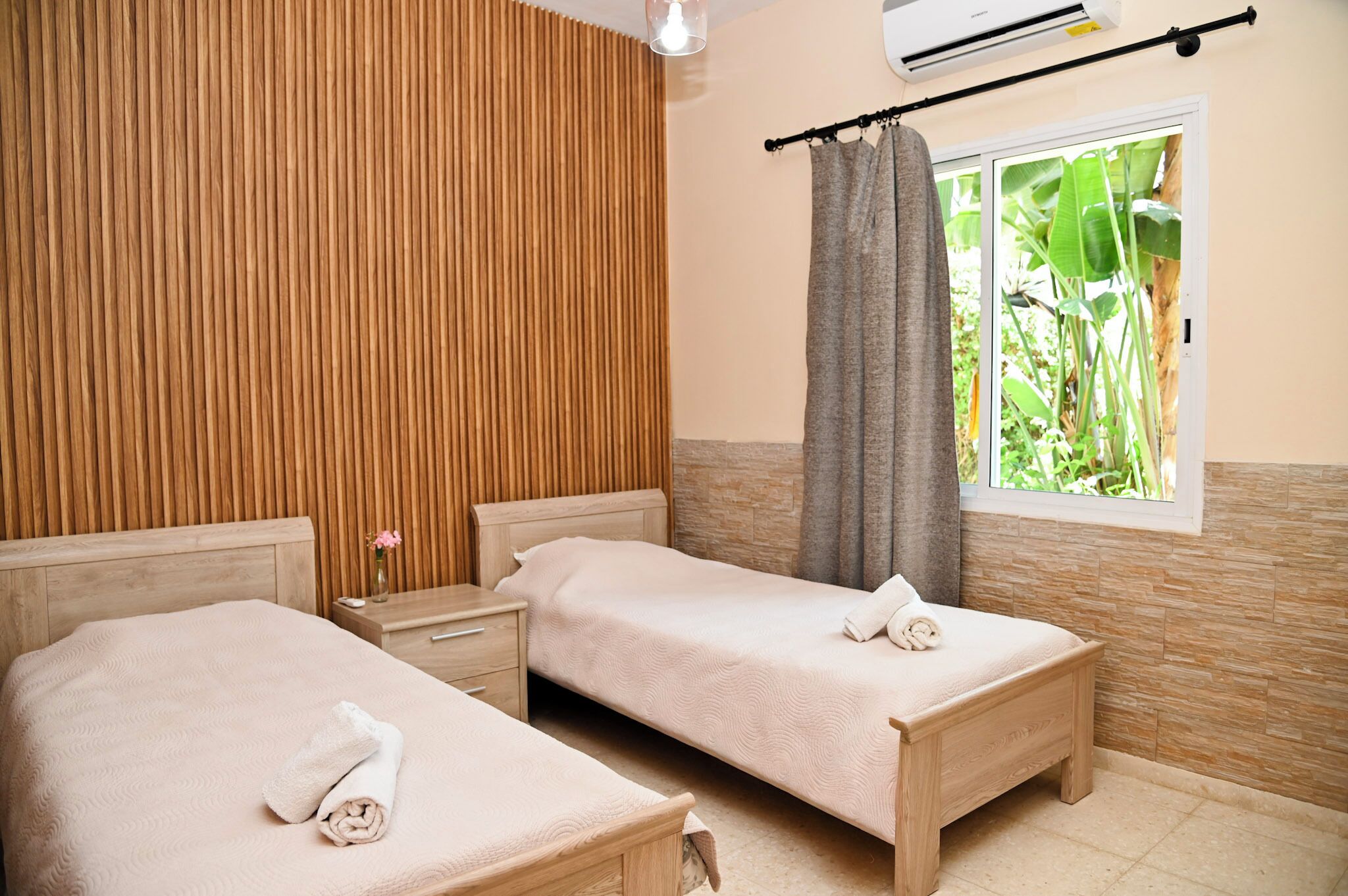 2 bedrooms, internet