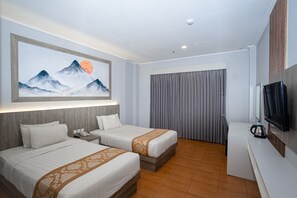 Individually decorated, individually furnished, desk, free WiFi - Front One HK Resort Semarang (Semarang)