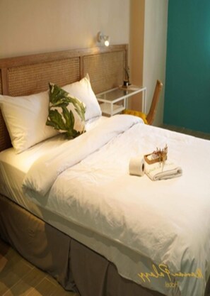 Deluxe Double Room | Desk, laptop workspace, free WiFi, bed sheets - Marian Palazz Hotel (Baguio)