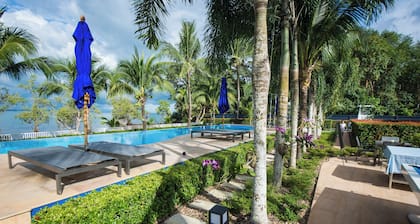 Grande Sun Seaside Villas