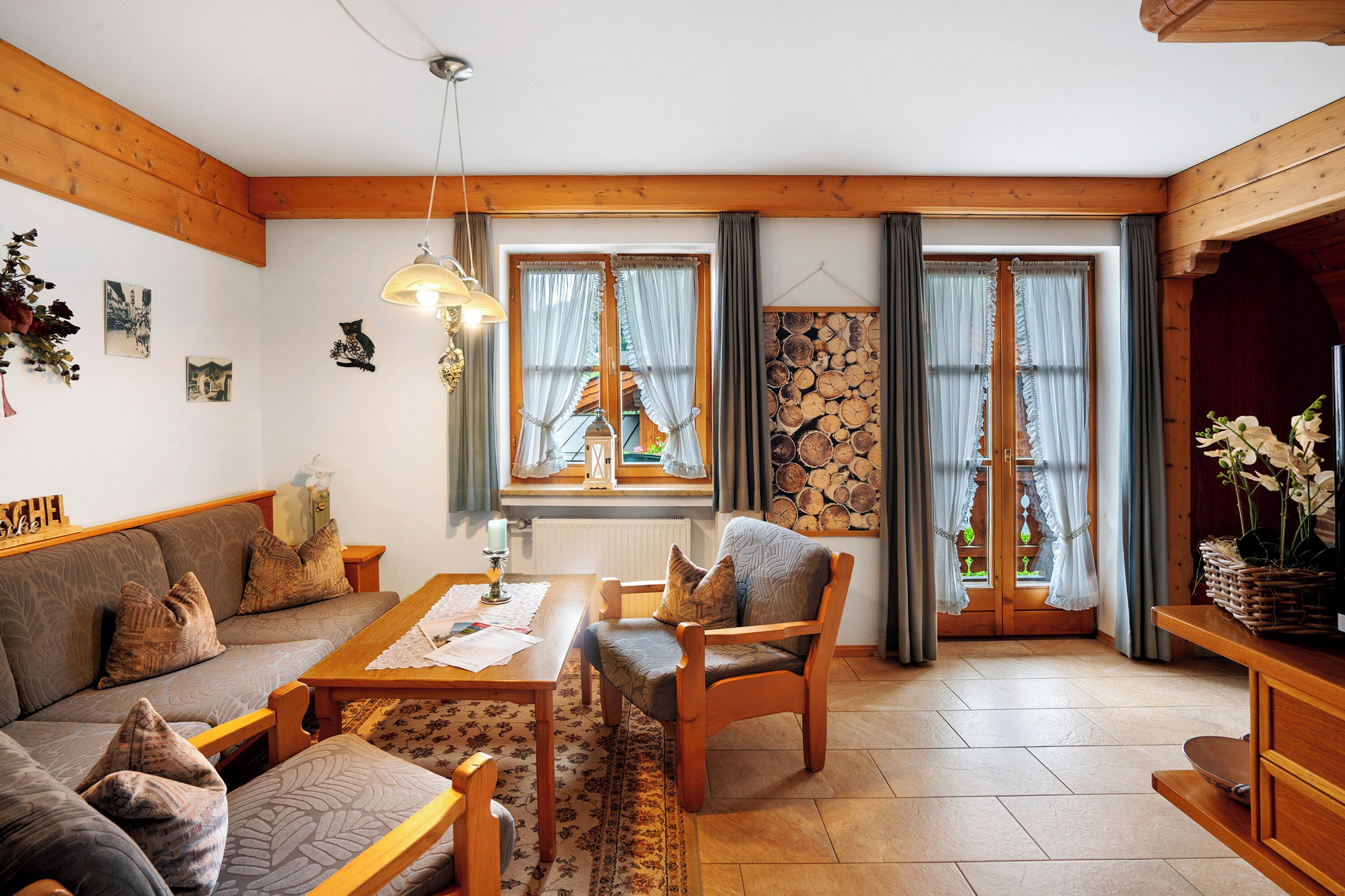 Fernseher, Stereoanlage