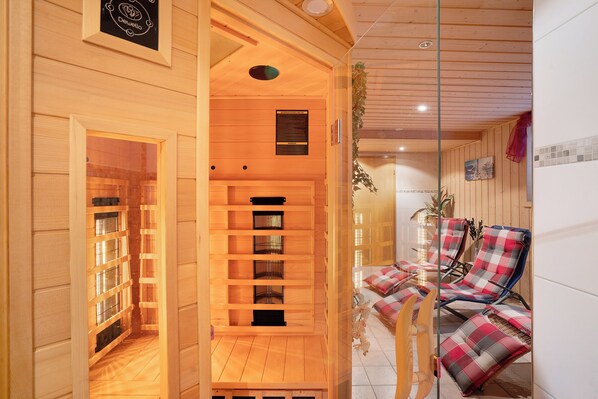 Sauna - Apartment 'Silberdistel Nr 3' with Mountain View, Shared Garden and Wi-Fi (Mittenwald)