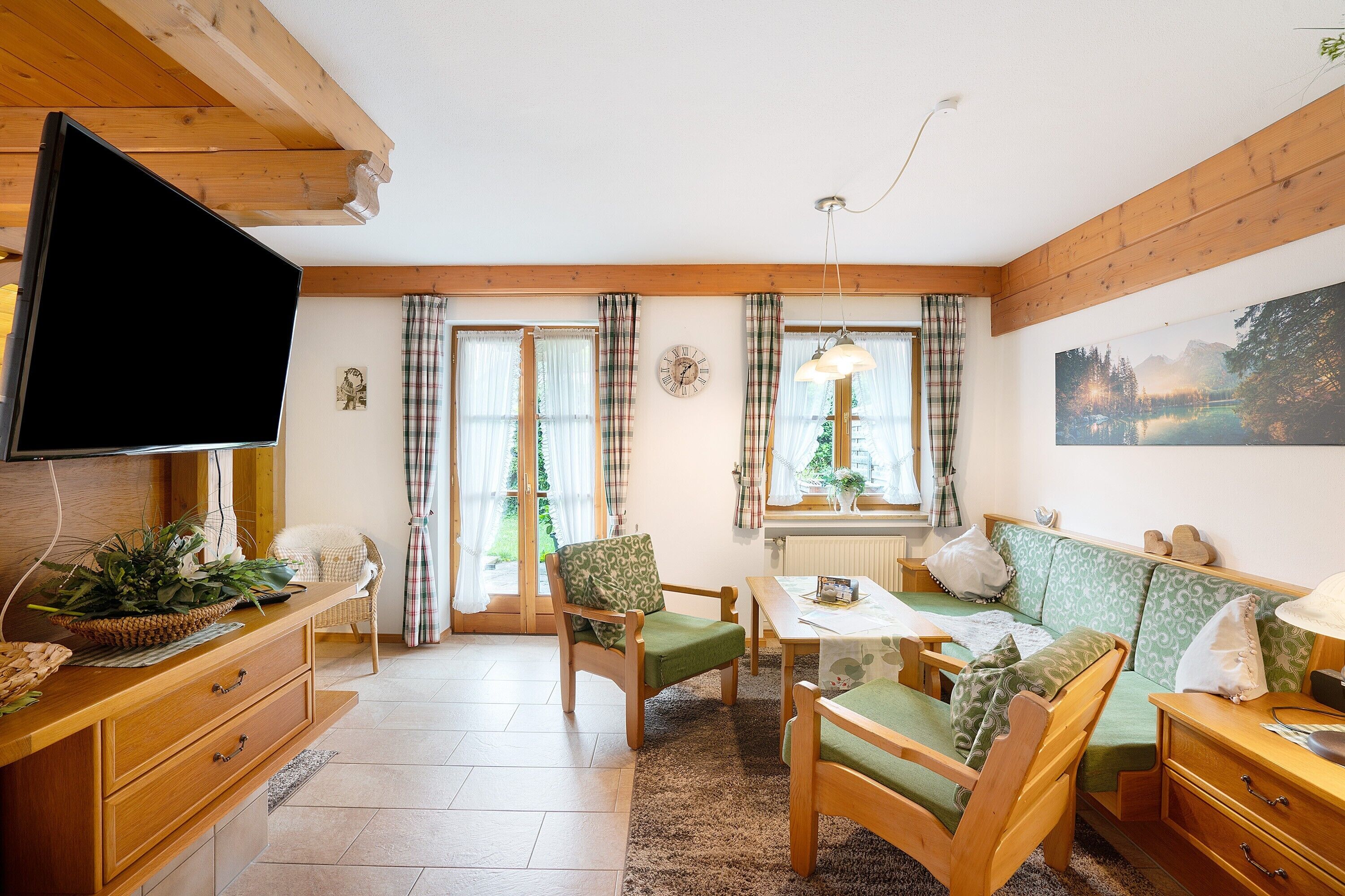 Fernseher, Stereoanlage