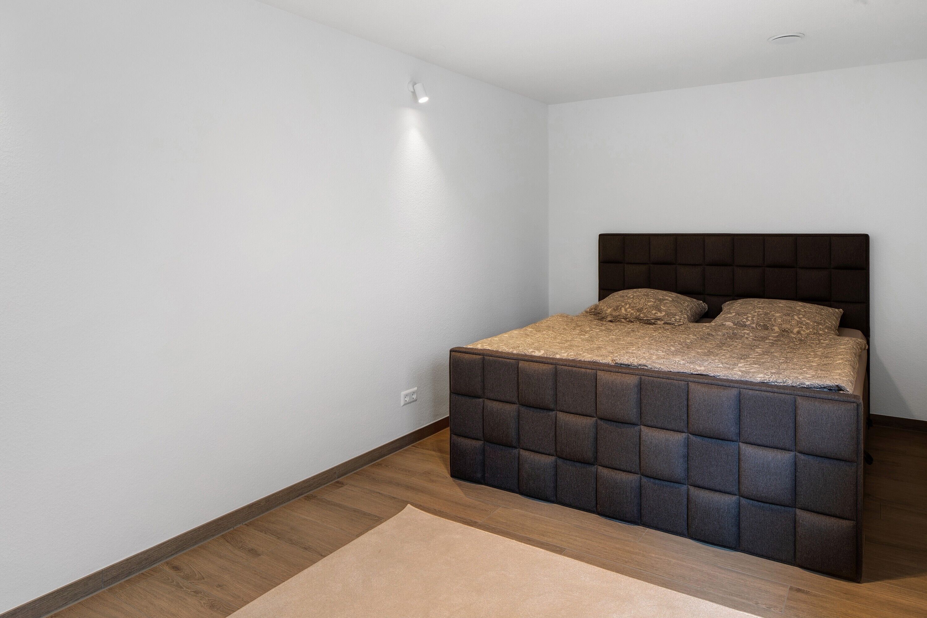 1 quarto, Wi-Fi de cortesia, roupa de cama