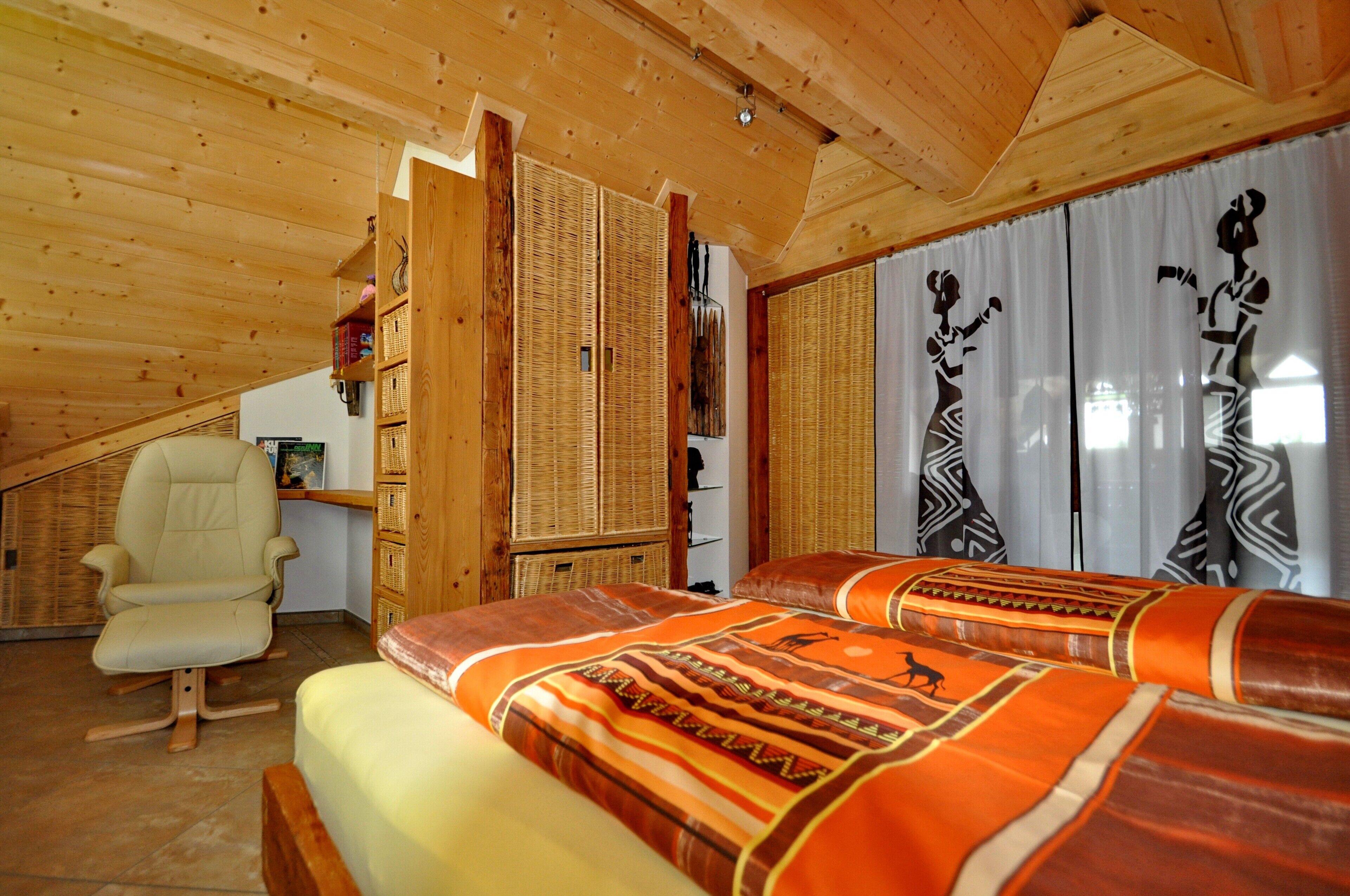 2 Schlafzimmer, Schreibtisch, Bügeleisen/Bügelbrett, kostenloses WLAN