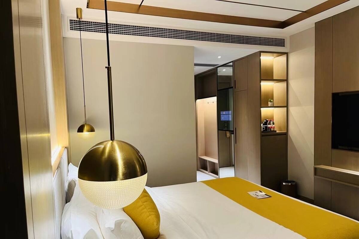 Superior-Einzelzimmer, 1 King-Bett, Raucher | 1 Schlafzimmer, Daunenbettdecken, Schreibtisch, kostenloses WLAN