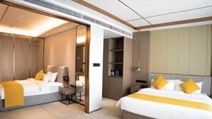 Superior Double Room, Smoking, Air conditioning | 1 bedroom, down comforters, desk, WiFi (free)