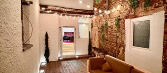 Vacation apartment 'Deluxe Apartement Lot54' with private terrace, WiFi and streaming services