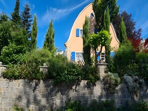 Exterior - Holiday Apartment 'Carpe Diem - Ferienwohnung' with Shared Garden and Wi-Fi (Görlitz)