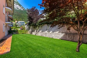 Departamento familiar, varias habitaciones (Il Giardino di Riva) | Áreas de la propiedad