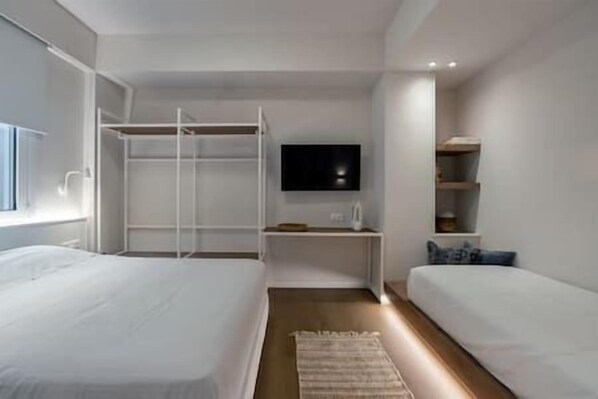 1 bedroom, iron/ironing board, free WiFi, bed sheets