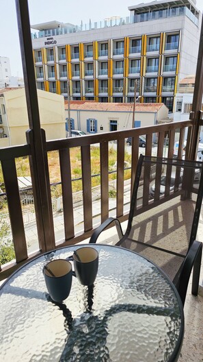 Comfort Apartment | Terrace/patio - Heaven City Apartment (Larnaca)