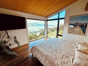 3 slaapkamers, een strijkplank/strijkijzer, wifi, beddengoed