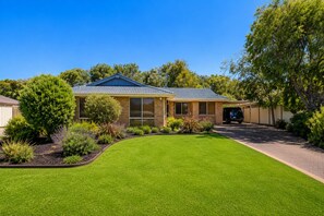 Exterior - Family Oasis At Busselton (Geographe)