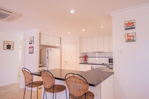 House, 4 Bedrooms, Non Smoking, Kitchen | Private kitchen | Full-size fridge, microwave, oven, stovetop - Family Oasis At Busselton (Geographe)