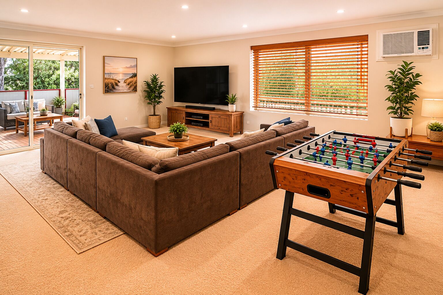 House, 4 Bedrooms, Non Smoking, Kitchen | Living area | 55-inch TV with digital channels