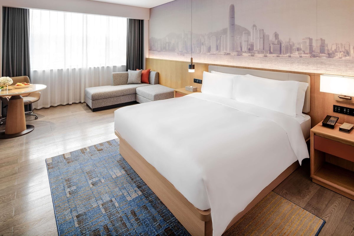 Superior Room, 1 King Bed