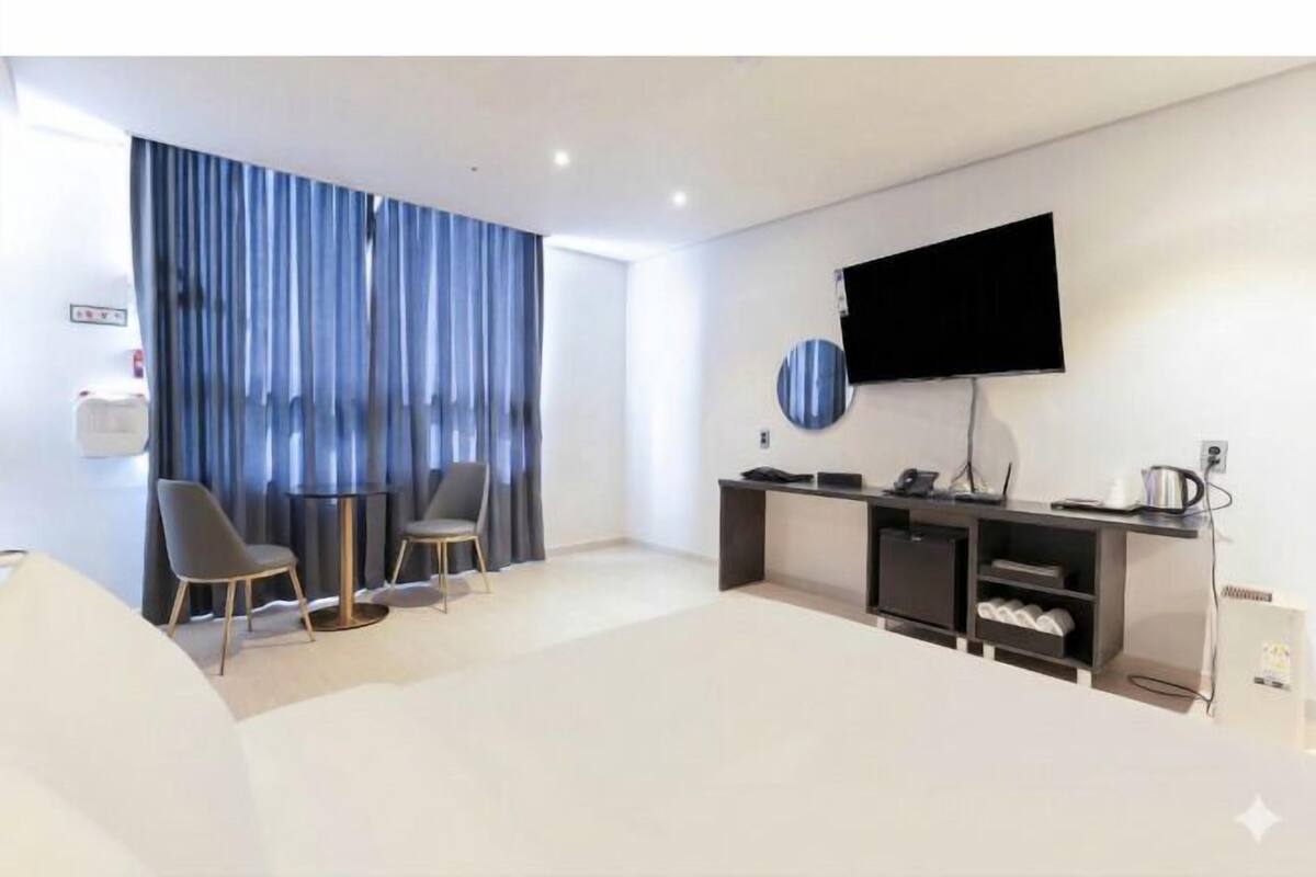 Ropa de cama de alta calidad y camas con efecto memoria