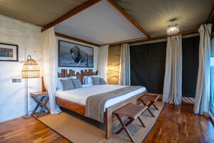 Barraca | Roupas de cama premium, cofres nos quartos, escrivaninha