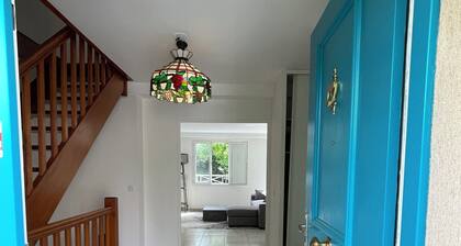 Charmante maison prĂ©s de la coulĂ©e verte et la forĂȘt de verriĂšre 20mn de Paris