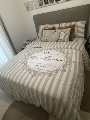 4 Schlafzimmer, Bügeleisen/Bügelbrett, WLAN, Bettwäsche