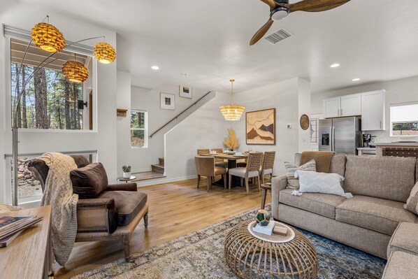 Smart-tv en een open haard