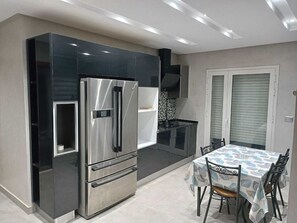 Private kitchen - Luxury apartment in Soukra, Tunisia, near the Carthage golf course  (Ariana)