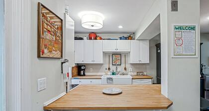 Cozy Fireplace, Pets, Club Access! - Saltbox 9A