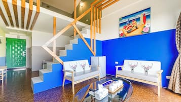 Quadruple room in the building | Blackout drapes, free WiFi, bed sheets