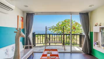 Deluxe Double Room with Sea View and Balcony | View from room