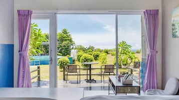 Double Room with Sea View and Balcony | Blackout drapes, free WiFi, bed sheets