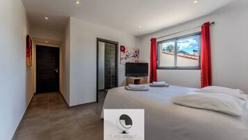 5 bedrooms, WiFi, bed sheets