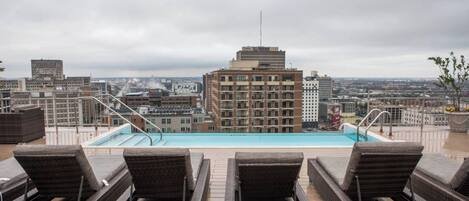 Piscina a l'aire lliure