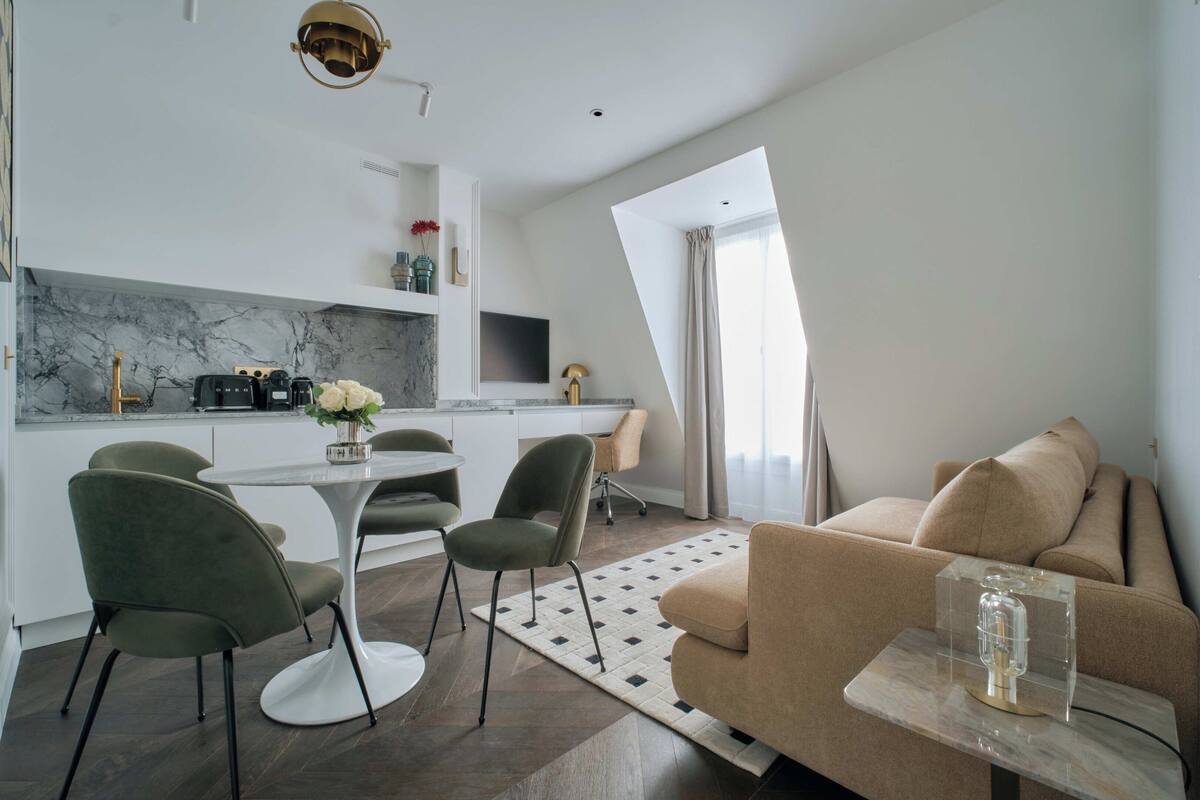 Deluxe One-Bedroom Apartment with City View 601 | 1 bedroom, premium bedding, pillowtop beds, soundproofing