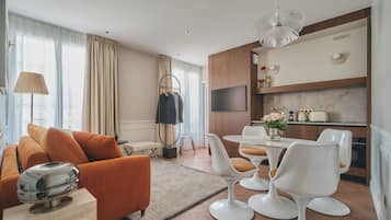 Deluxe appartement, balkon (503) | 1 slaapkamer, luxe beddengoed, individueel gedecoreerd