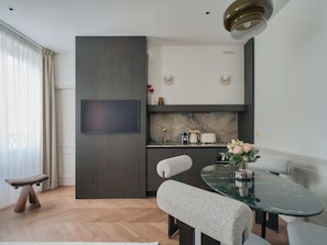 Deluxe-lejlighed (403) | 1 soveværelse, premium-sengetøj, individuelt design, lydisolering