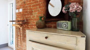 1 camera, Wi-Fi gratuito, lenzuola