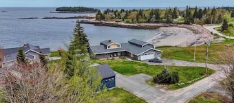 Sand Cove Cottage-New!