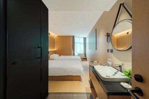 CaptainNo 5YouthHotel XianxiaRoad Branch