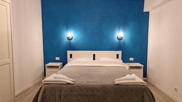 1 habitación, escritorio, tabla de planchar con plancha y wifi gratis