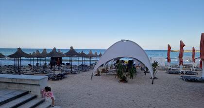 Cozy apartment in charming Mangalia with AC,WiFi,free Parking beach side.Central