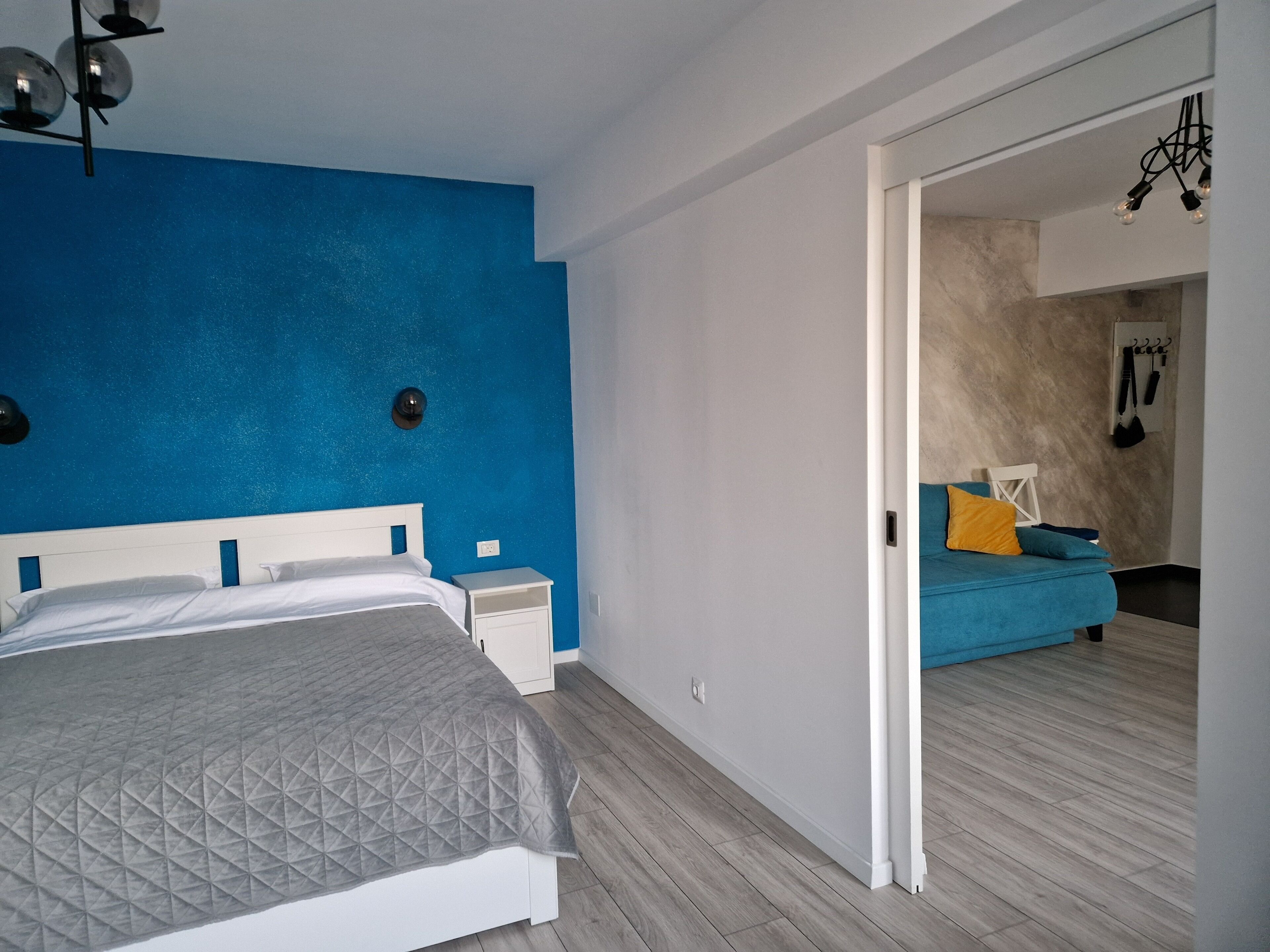 1 chambre, bureau, fer et planche à repasser, Wi-Fi gratuit