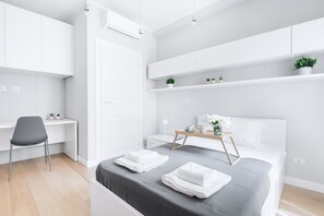 2 habitaciones, tabla de planchar con plancha, wifi y ropa de cama 