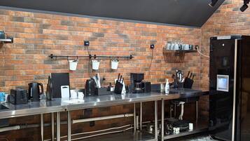 Full-size fridge, microwave, stovetop, toaster