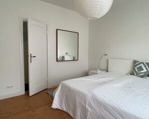 4 bedrooms, desk, iron/ironing board, free WiFi - Genießen Sie Ihren Urlaub in Diesem Toll Ausgestatteten, Komfortablen Ferienhaus (Nordenham)