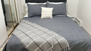 2 soverom, strykejern/-brett, wi-fi og sengetøy