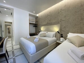 Superior Double Room - Suite Croce (Rome)