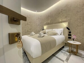 Standard Double or Twin Room - Suite Croce (Rome)