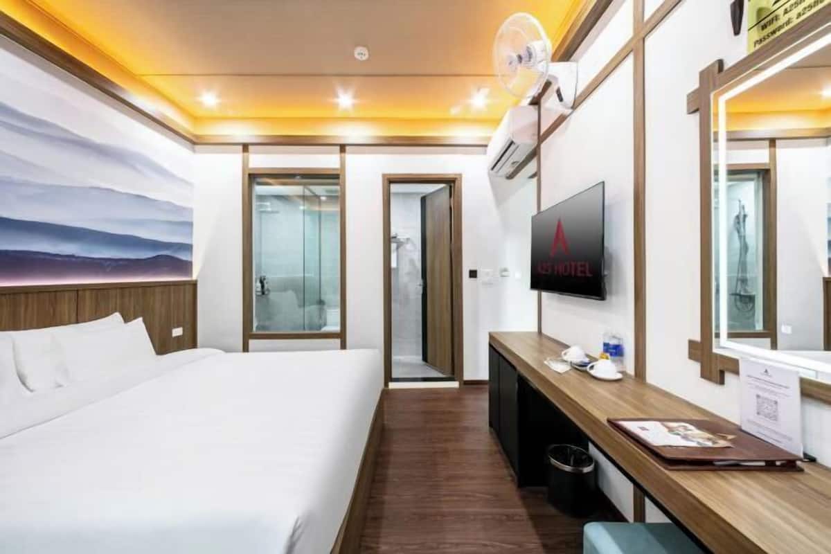 Minibar, Zimmersafe, Verdunkelungsvorhänge, Bügeleisen/Bügelbrett